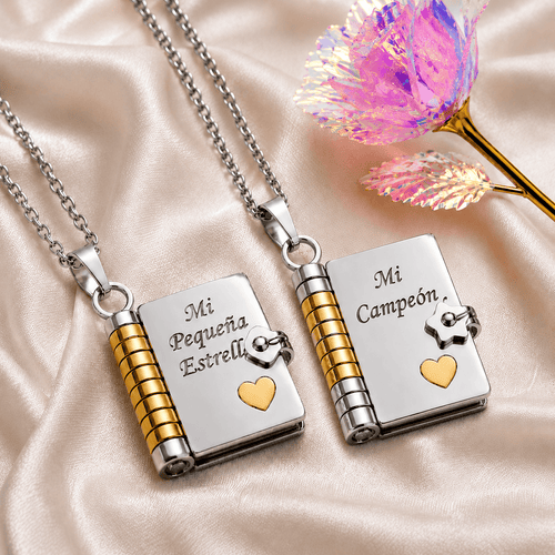 Collar Libro con Mensajes para Hija o Hijo | Mi Pequeña Estrella y Mi Campeón + Rosa Encantada de Regalo