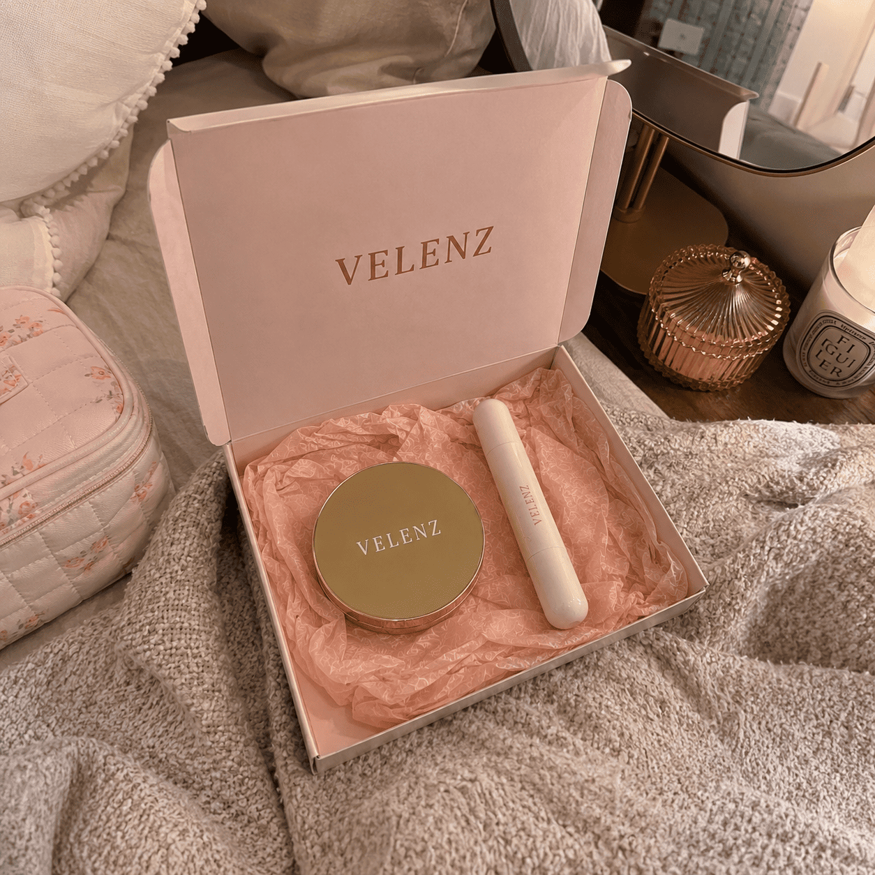 Kit de Maquillaje con Delineador y Paleta para Ojos