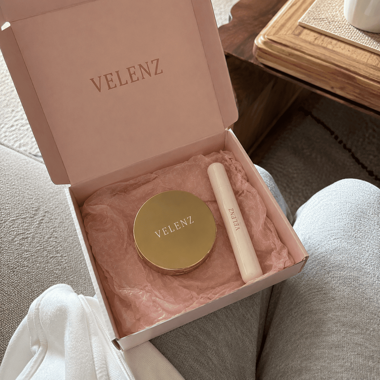 Kit de Maquillaje con Delineador y Paleta para Ojos